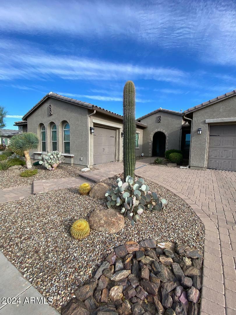 Property Photo:  2072 E Blackhawk Court  AZ 85298 