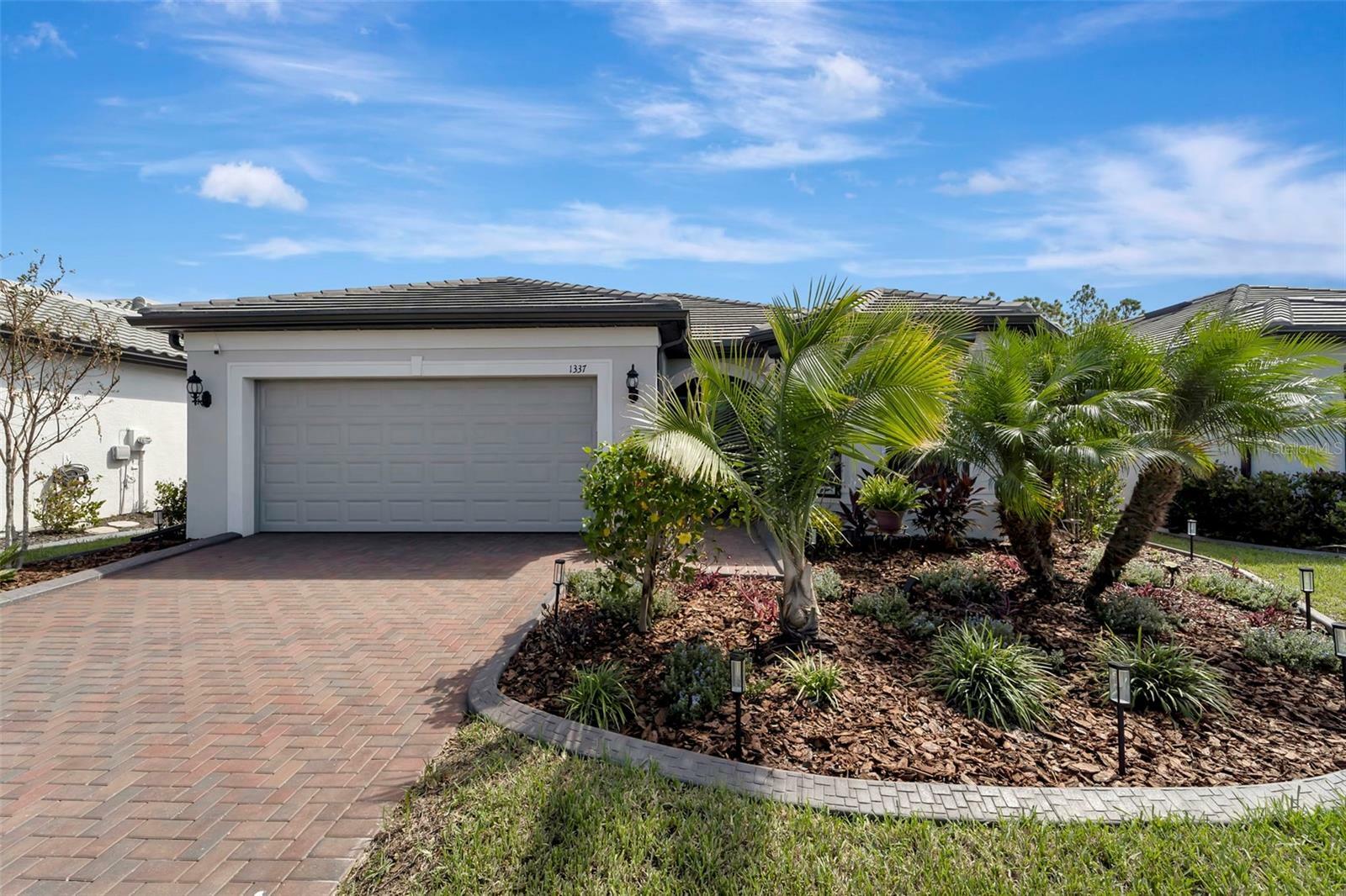 Property Photo:  1337 Sorrell Way  FL 34289 