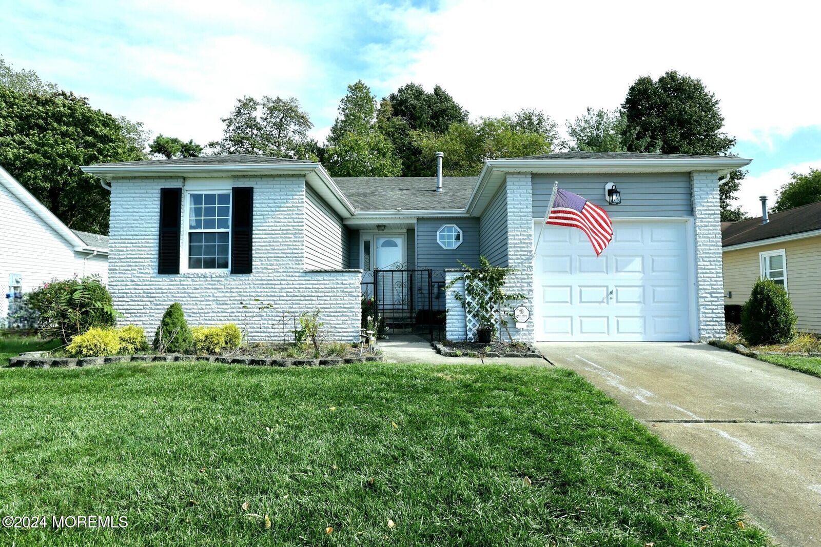 Property Photo: 16 Matterhorn Way NJ 08724