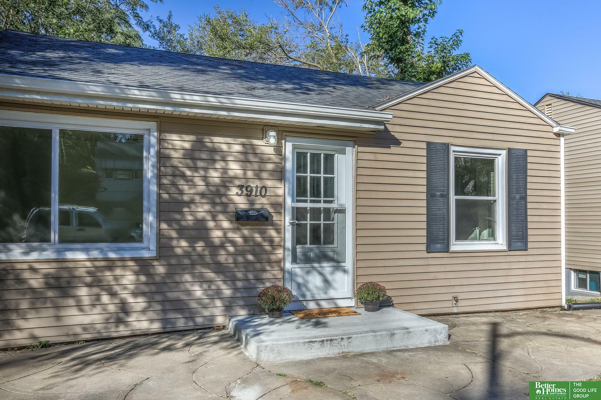 Property Photo:  3910 N 54th Street  NE 68104 