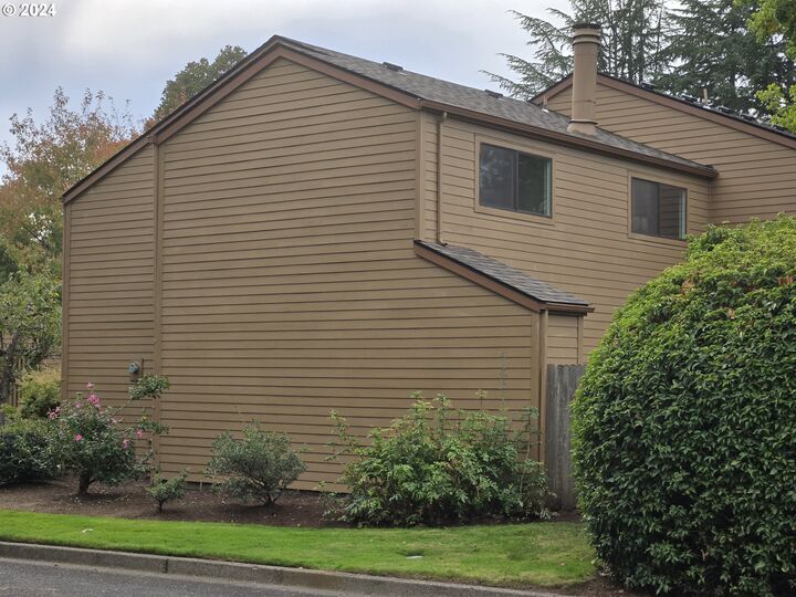 MLS24398554 1700 Minda Dr, Eugene, OR 97401