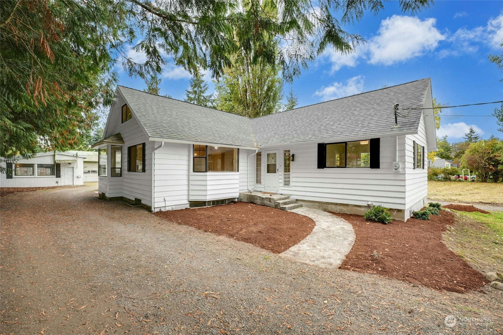 Property Photo:  2724 92nd Street E  WA 98445 