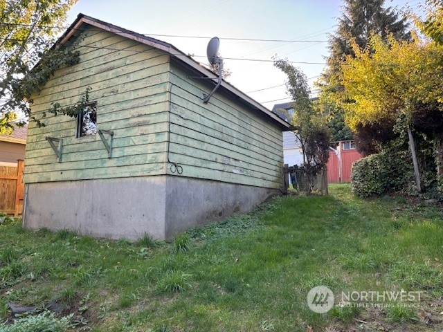 Property Photo:  5921 32nd Avenue SW  WA 98126 