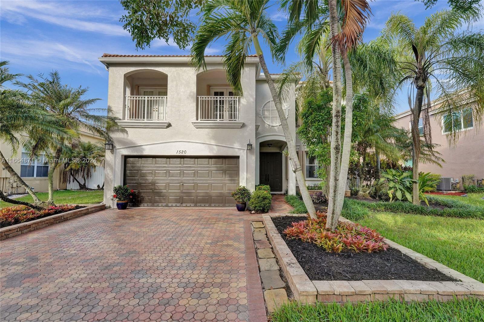 Property Photo:  1520 SW 171st Ter  FL 33027 