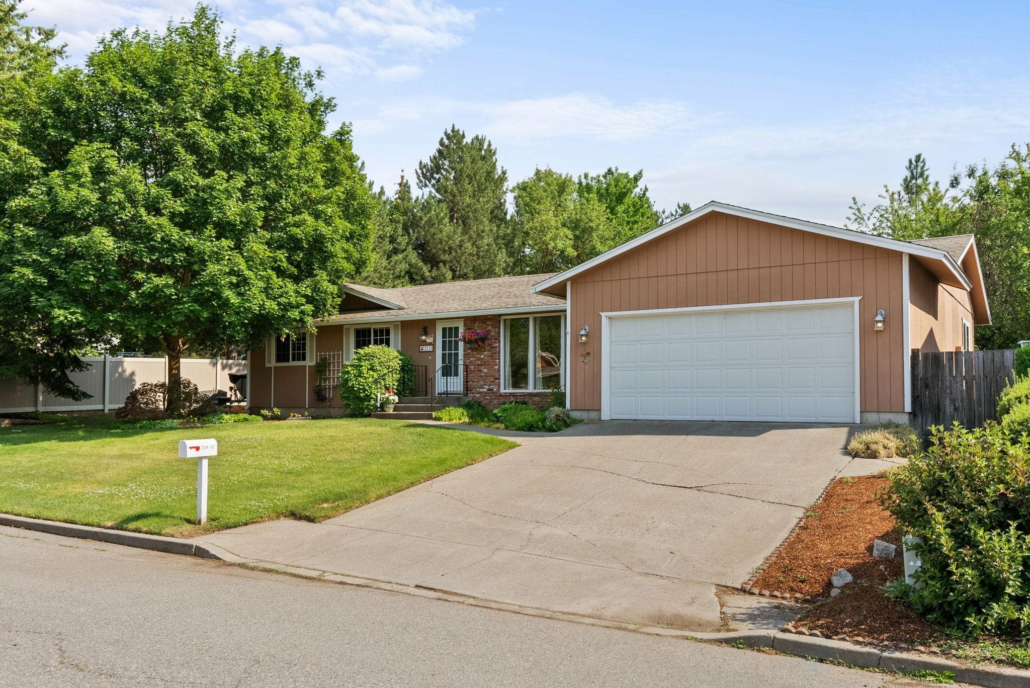 Property Photo:  2124 E 62nd Ave  WA 99223 