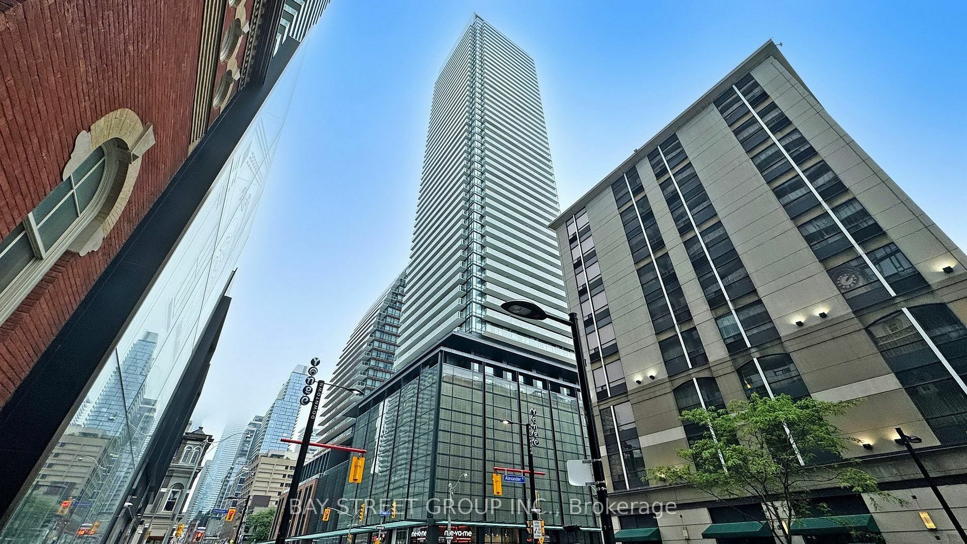 Property Photo:  501 Yonge St 4104  ON M4Y 0G8 