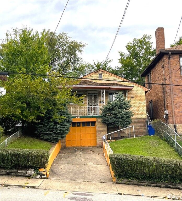 Property Photo: 2933 Webster Ave PA 15219