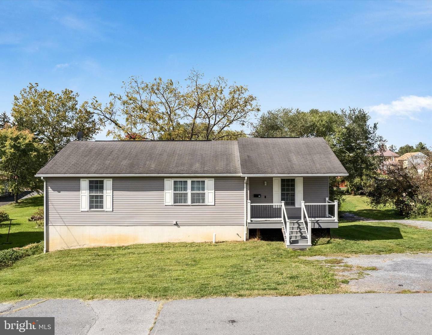 Property Photo: 912 Third Street WV 25404