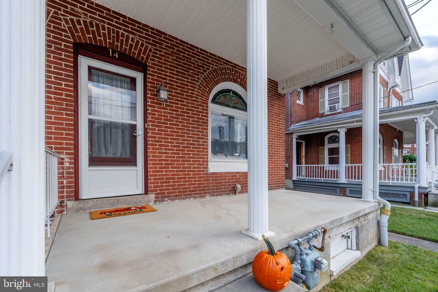 Property Photo:  14 E Washington Street  PA 19522 