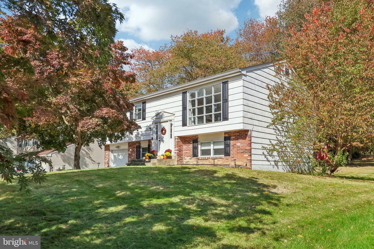 Property Photo:  3211 Sylvan Drive  PA 19372 