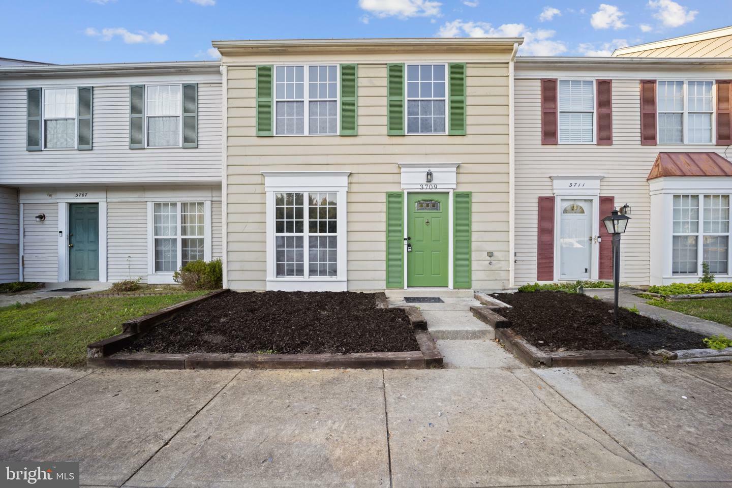 Property Photo:  3709 Kempsford Field Place  MD 20602 