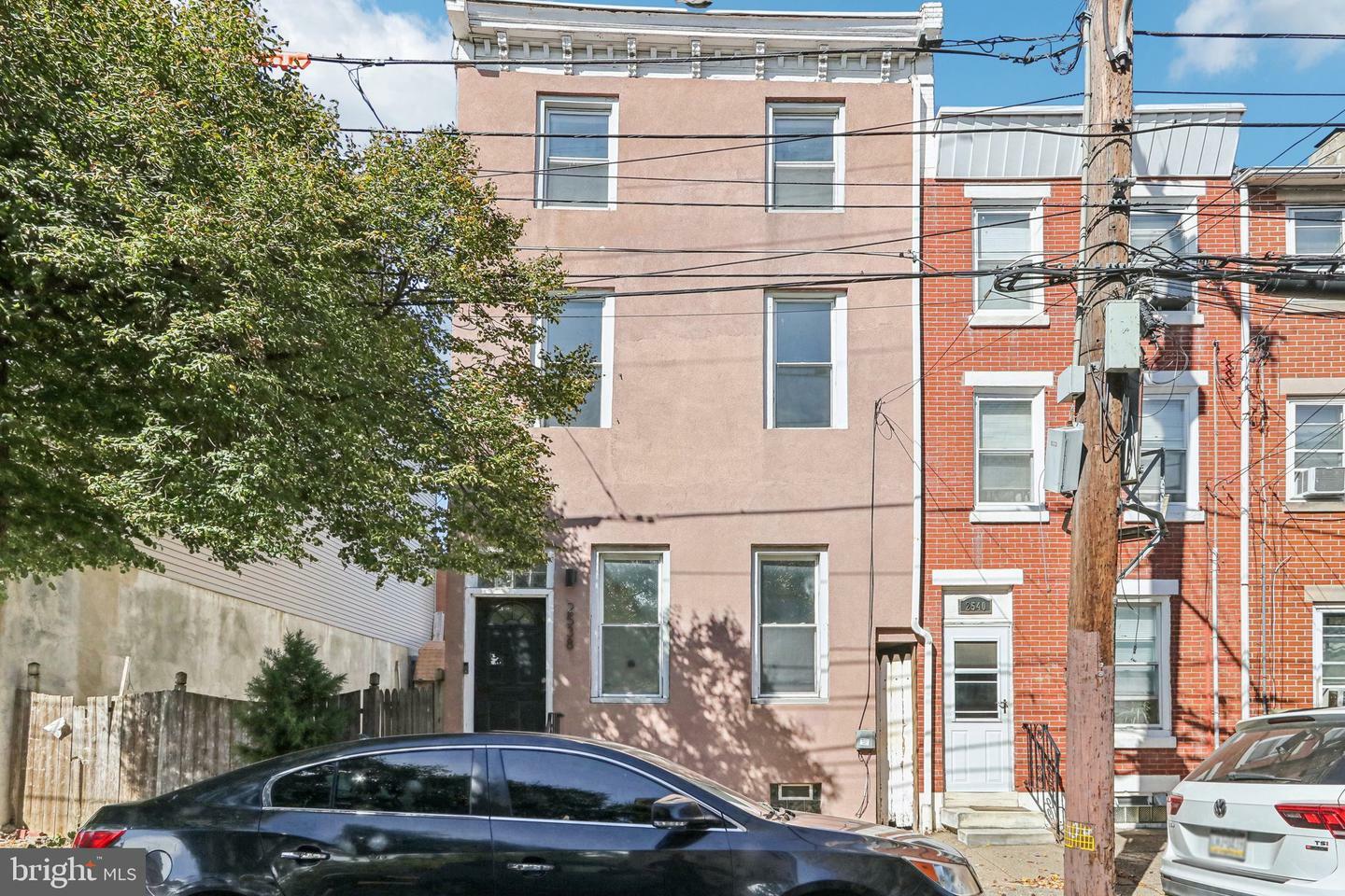 Property Photo:  2536-2538 Emerald Street  PA 19125 