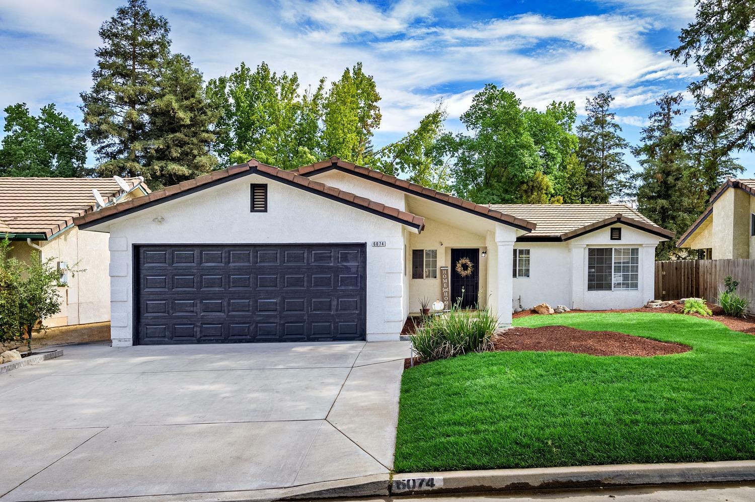 Property Photo:  6074 N McCaffrey Avenue  CA 93722 