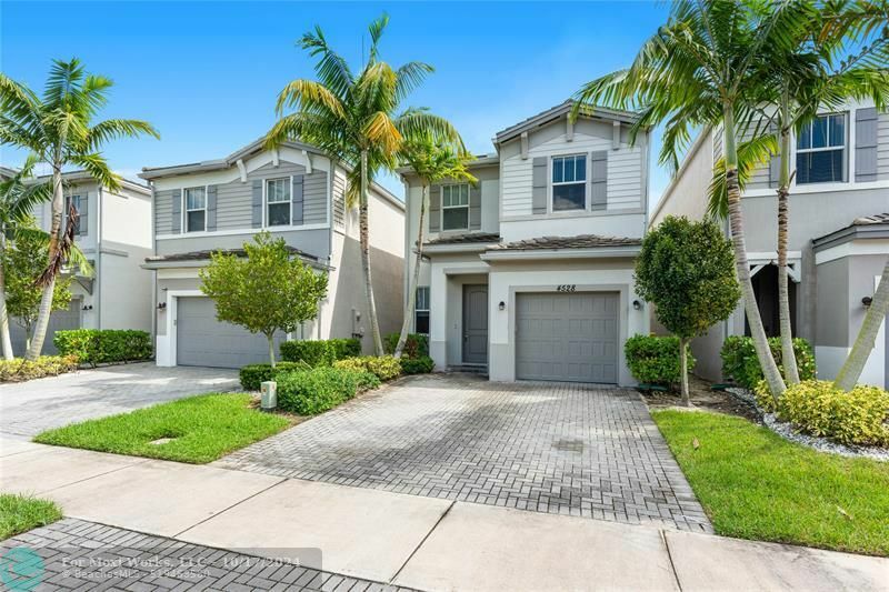 Property Photo:  4528 NW 48 Ter Terrace  FL 33319 