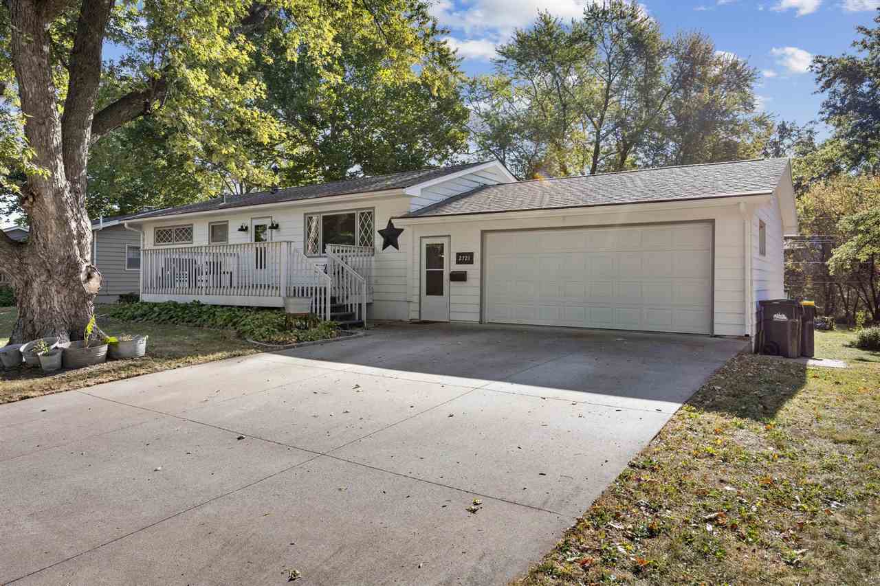 Property Photo:  2721 Friendship St  IA 52245 