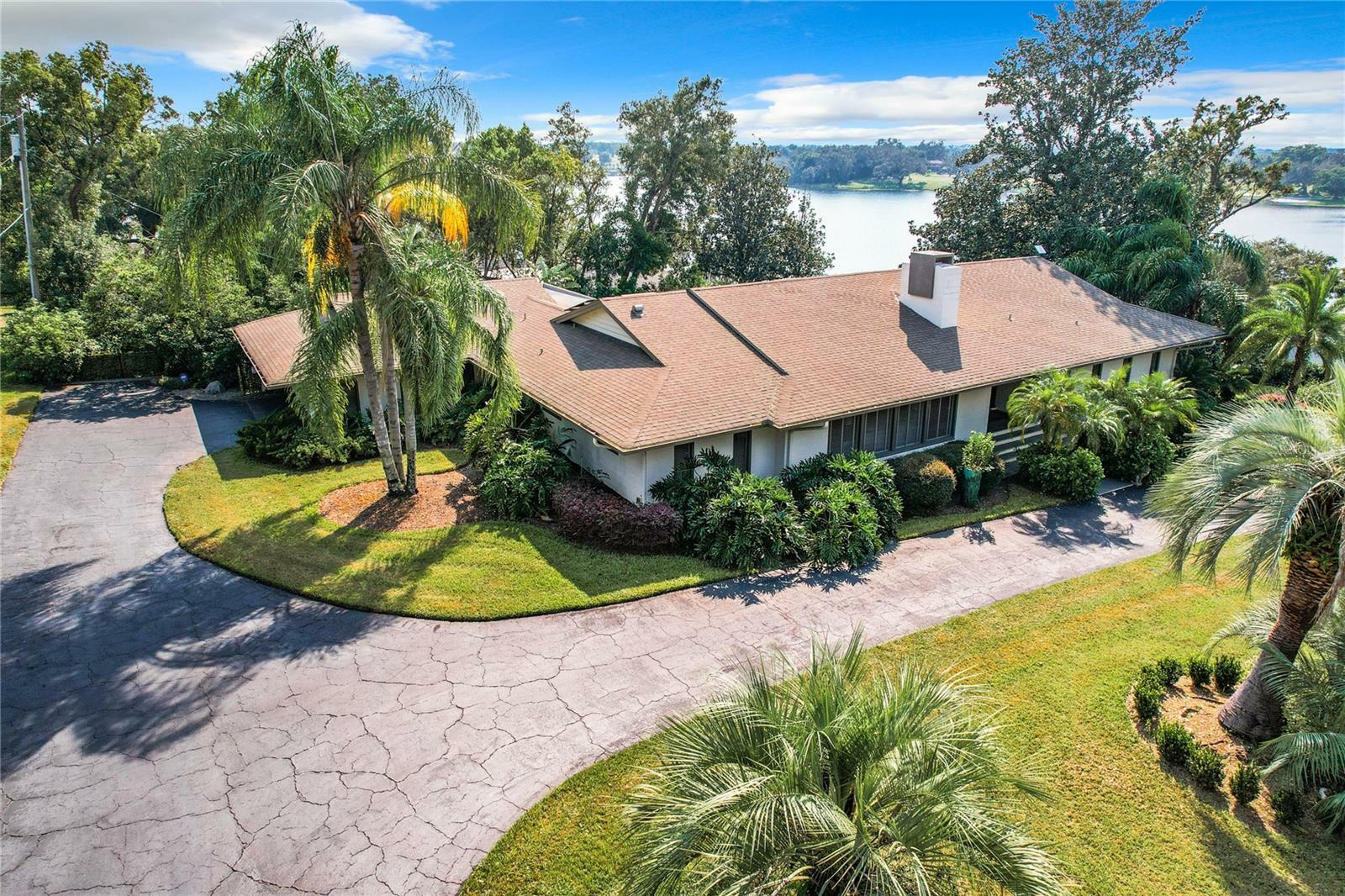 Property Photo:  1900 Country Club Drive  FL 32726 