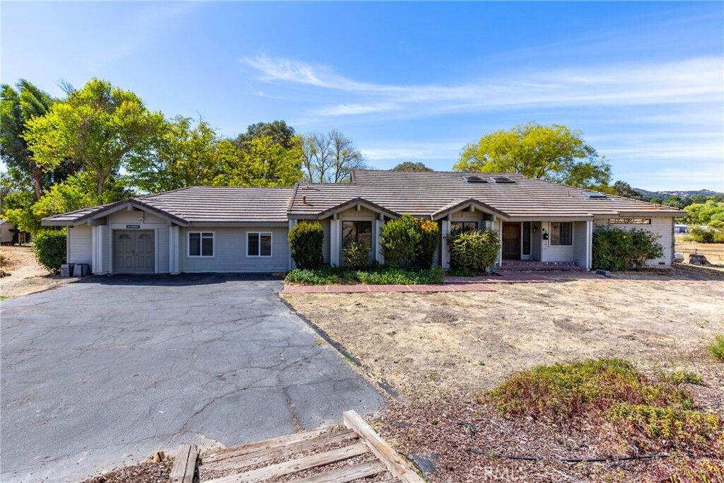 Property Photo:  9295 Santa Margarita Road  CA 93422 