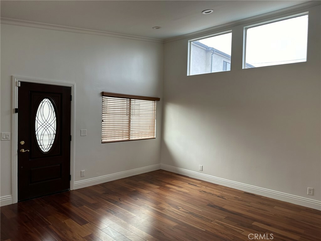 Property Photo:  1015 Delaware Street B  CA 92648 