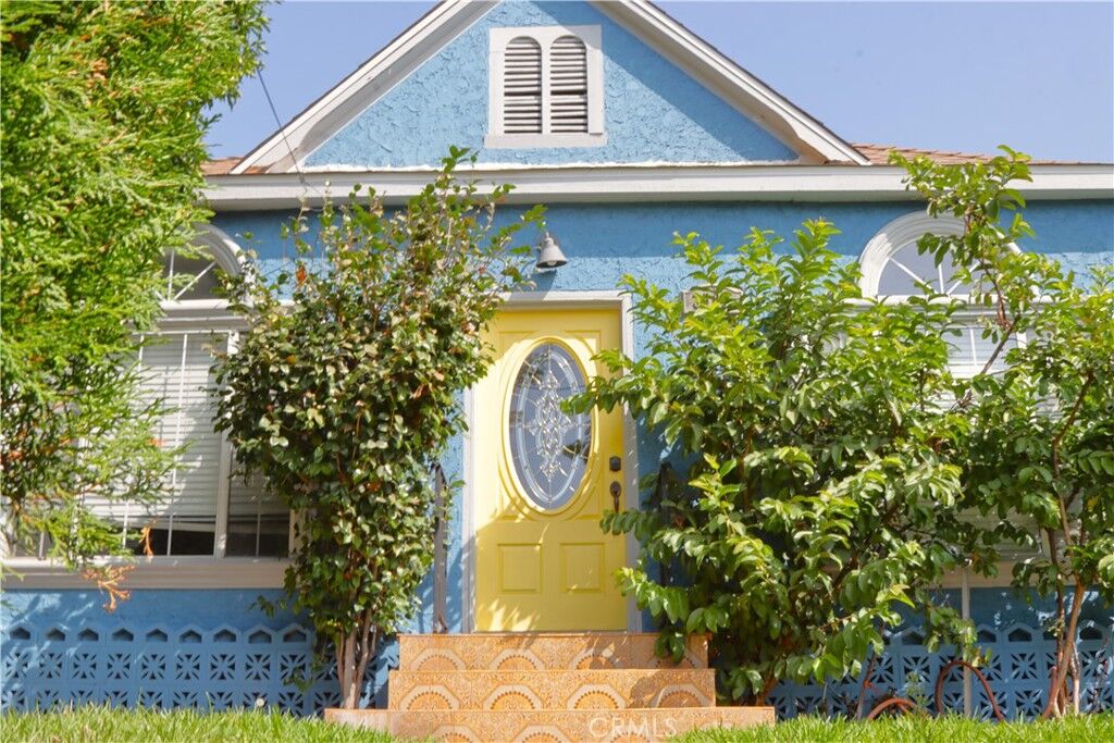 Property Photo:  3507 E 2nd Street  CA 90063 