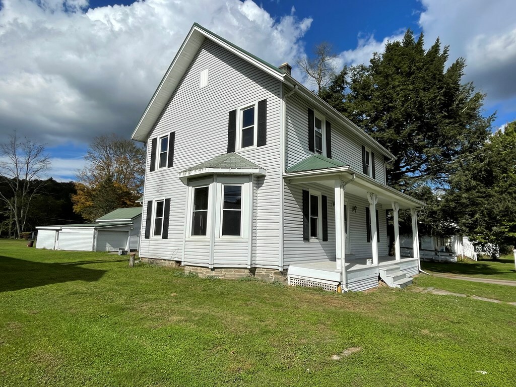 Property Photo:  953 Main Street  PA 18837 