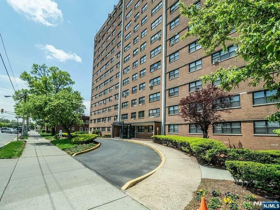 Property Photo:  1225 Kennedy Boulevard 8A  NJ 07002 