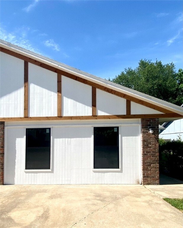 Property Photo:  3509 W Wood Street  AR 72756 