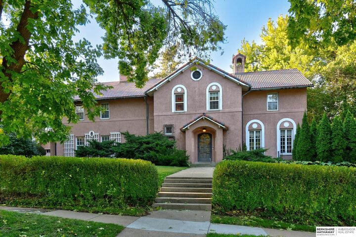 5219 Chicago Street  Omaha NE 68132 photo