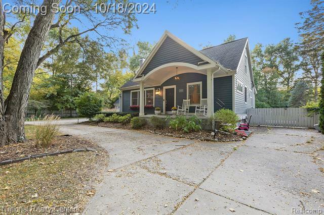 Property Photo:  15421 Robinwood Drive  MI 48170 