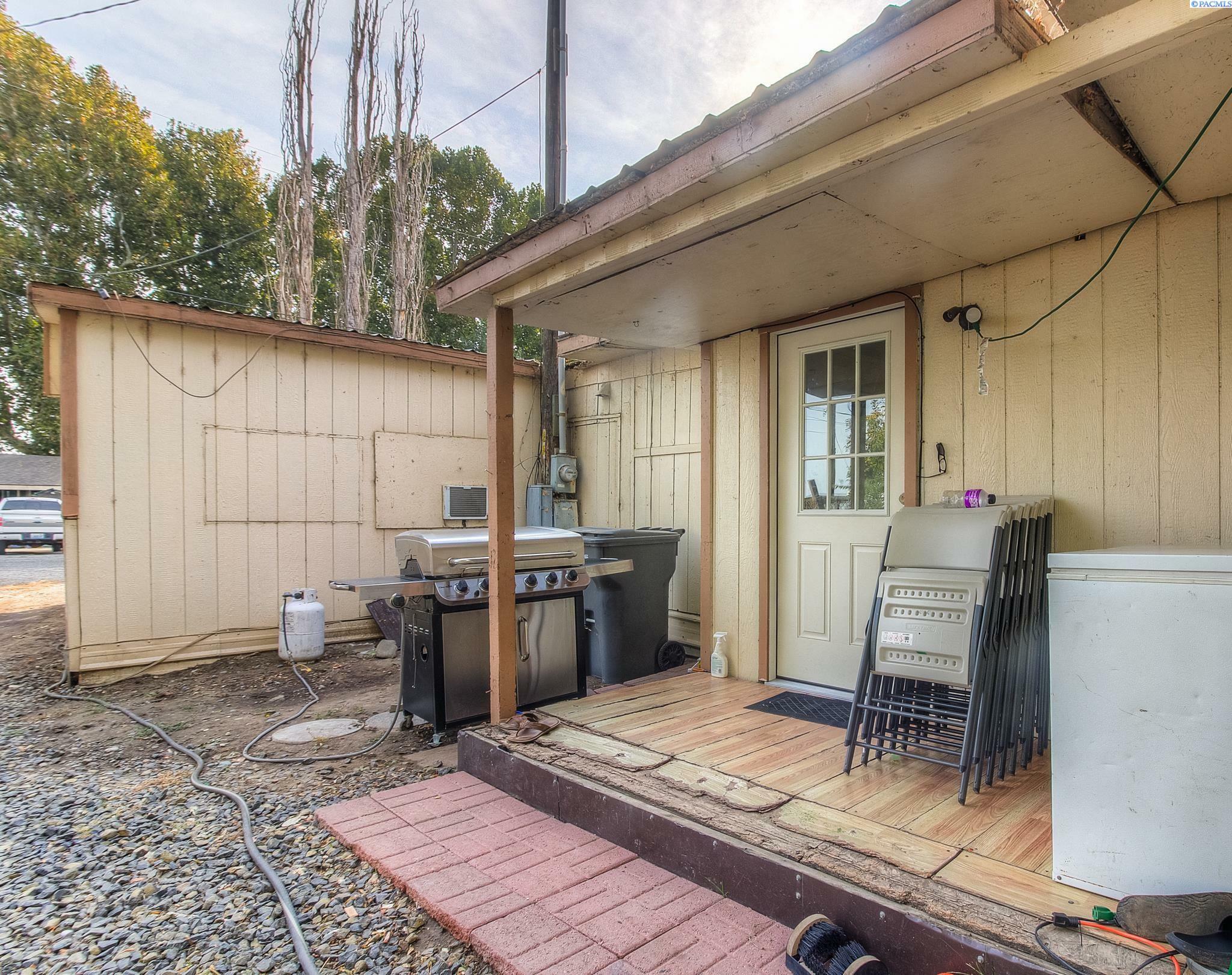 Property Photo:  1203 Montana Ave.  WA 99352 