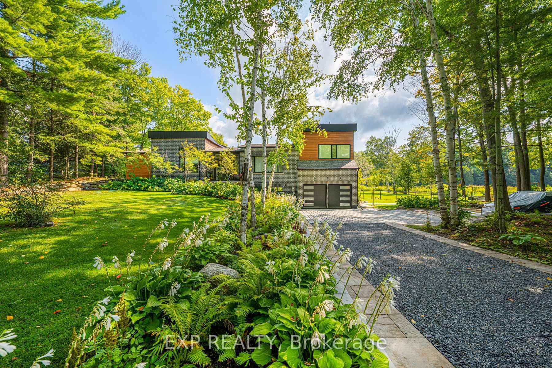 Photo de la propriété: 5 Birch Knoll Road ON L0E 1R0