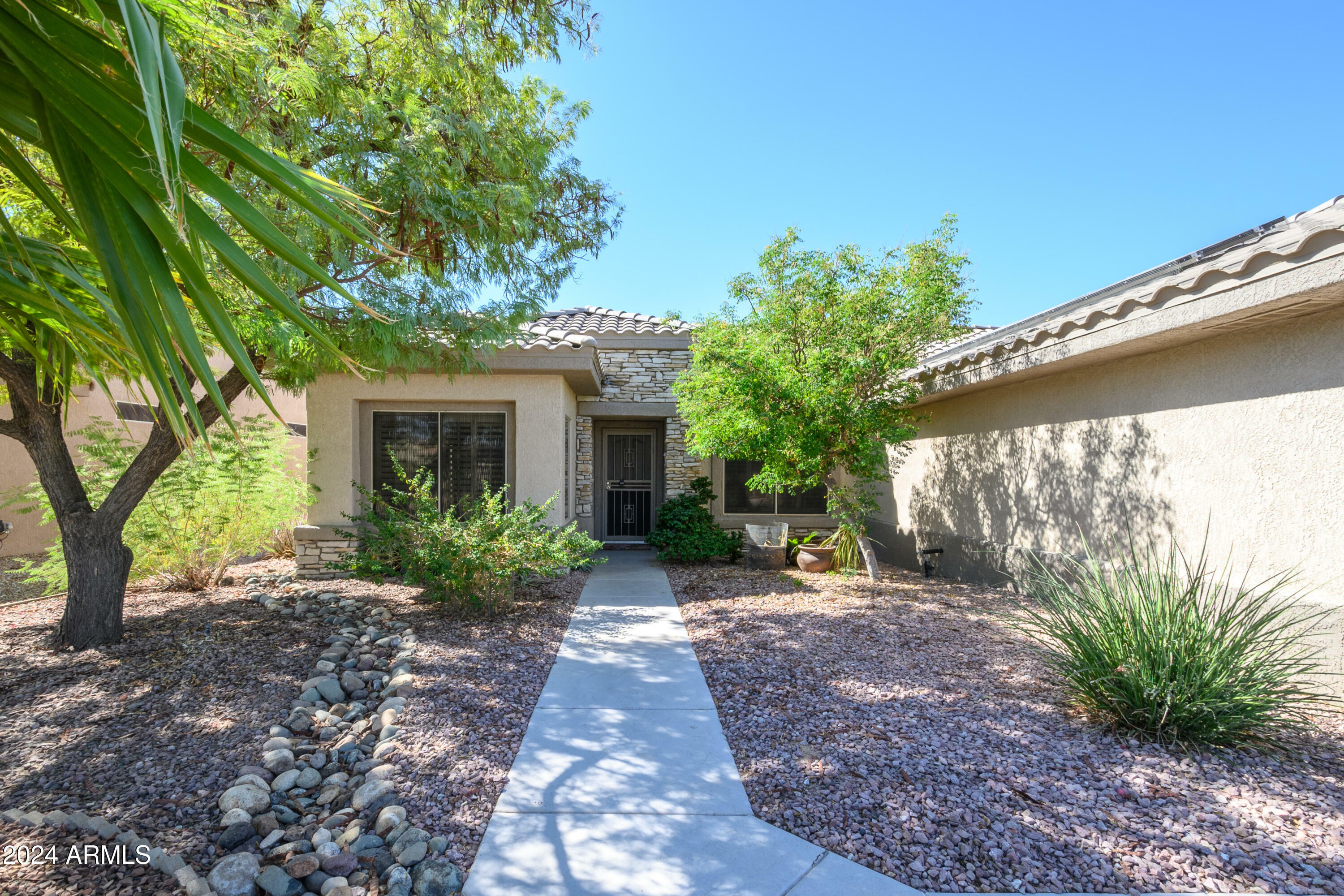 Property Photo:  15583 W Grand Creek Lane  AZ 85374 