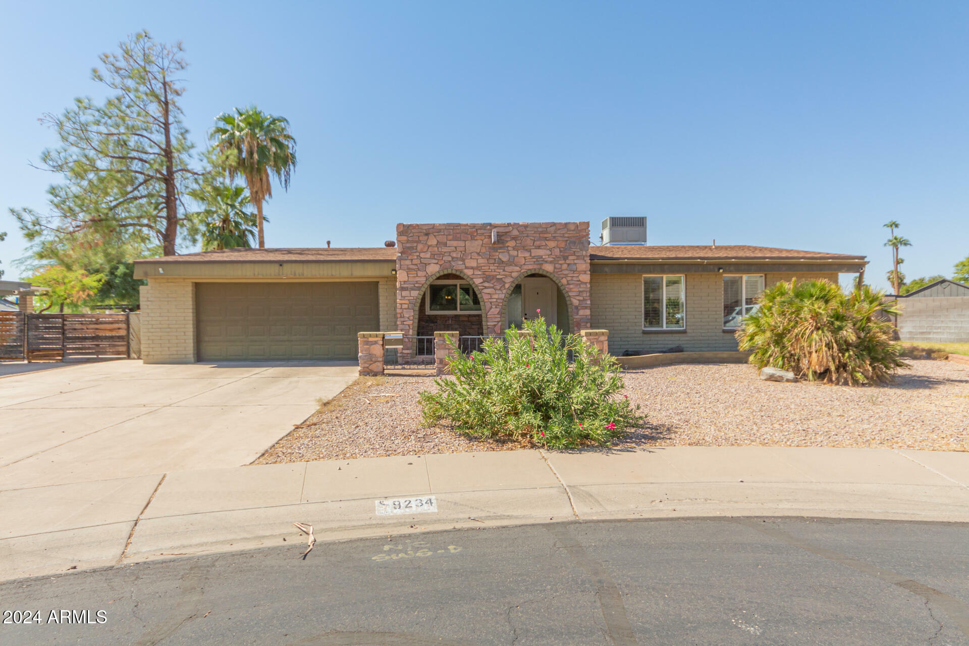 9234 N 40th Drive  Phoenix AZ 85051 photo