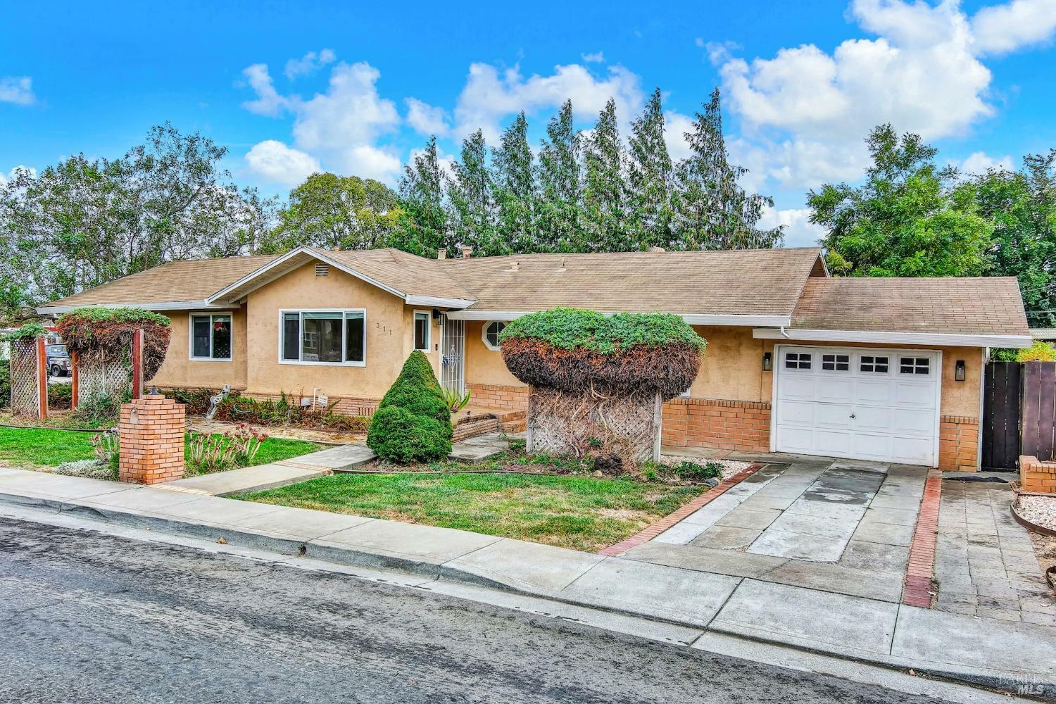 311 Cordelia Street  Suisun City CA 94585 photo