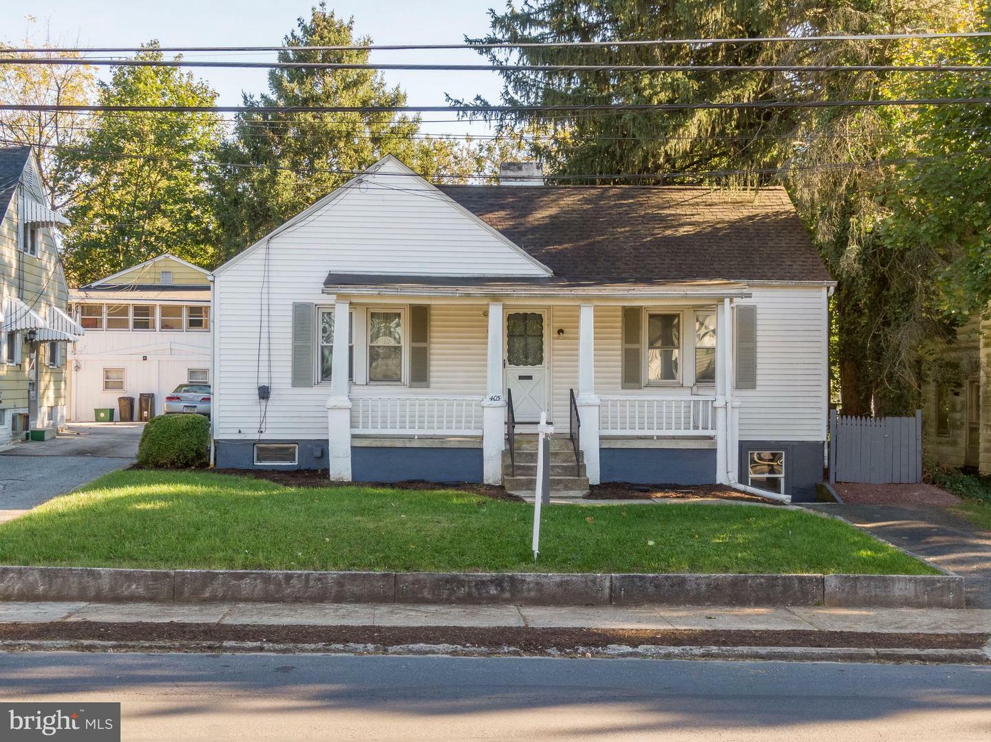 Property Photo:  405 W Marble Street  PA 17055 