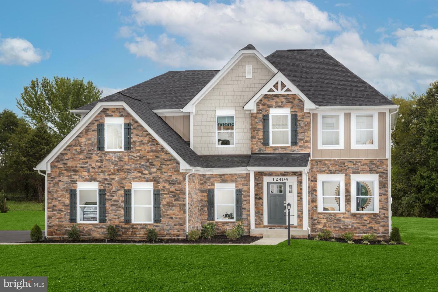 Property Photo: 1 Lanny Way VA 22742