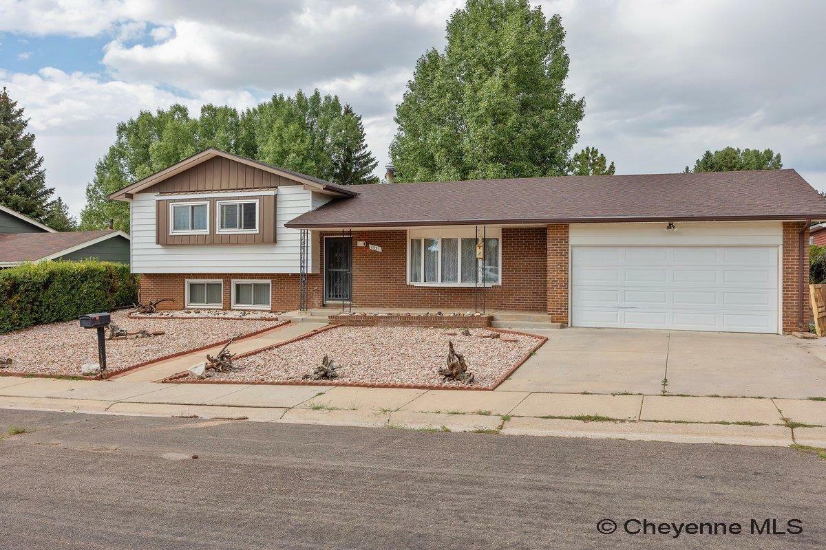 1521 W Hill Rd  Laramie WY 82070 photo