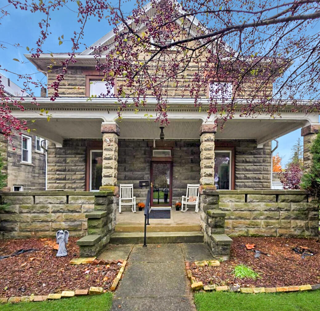 Property Photo:  148 Maurus St  PA 15857 