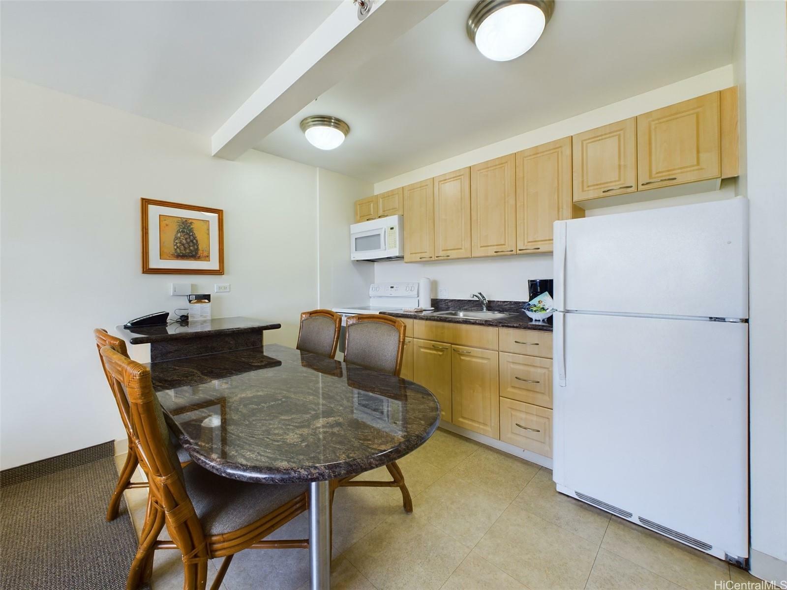 Property Photo:  229 Paoakalani Avenue 3609  HI 96815 