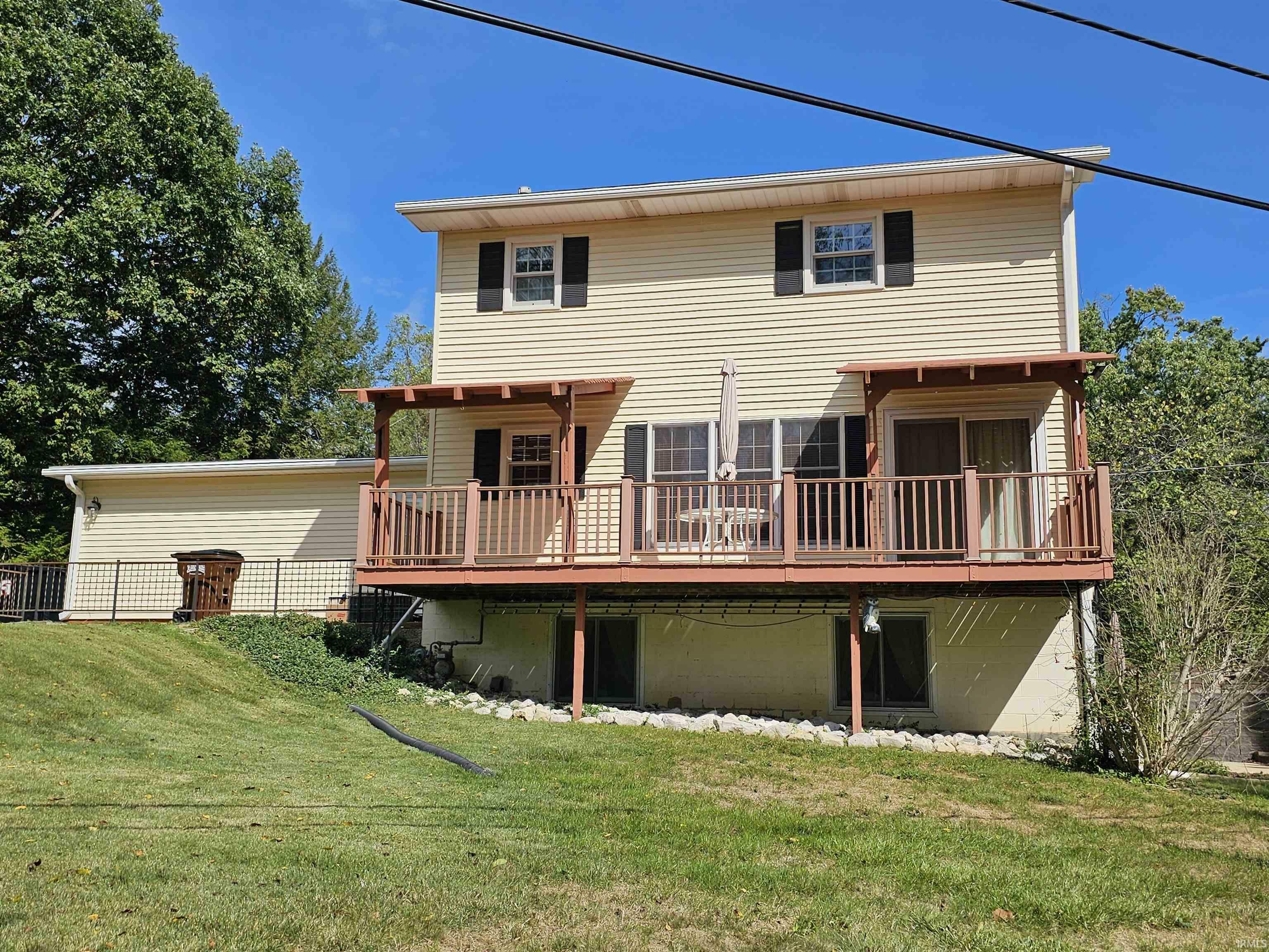 Property Photo: 1202 E Fairwood Drive IN 47408