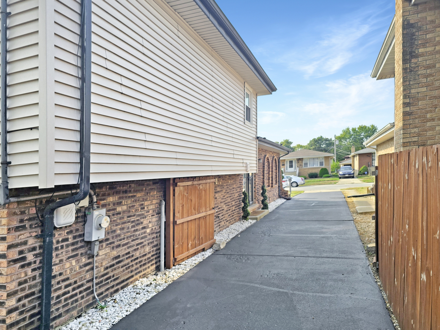 Property Photo:  301 Cornell Avenue  IL 60409 