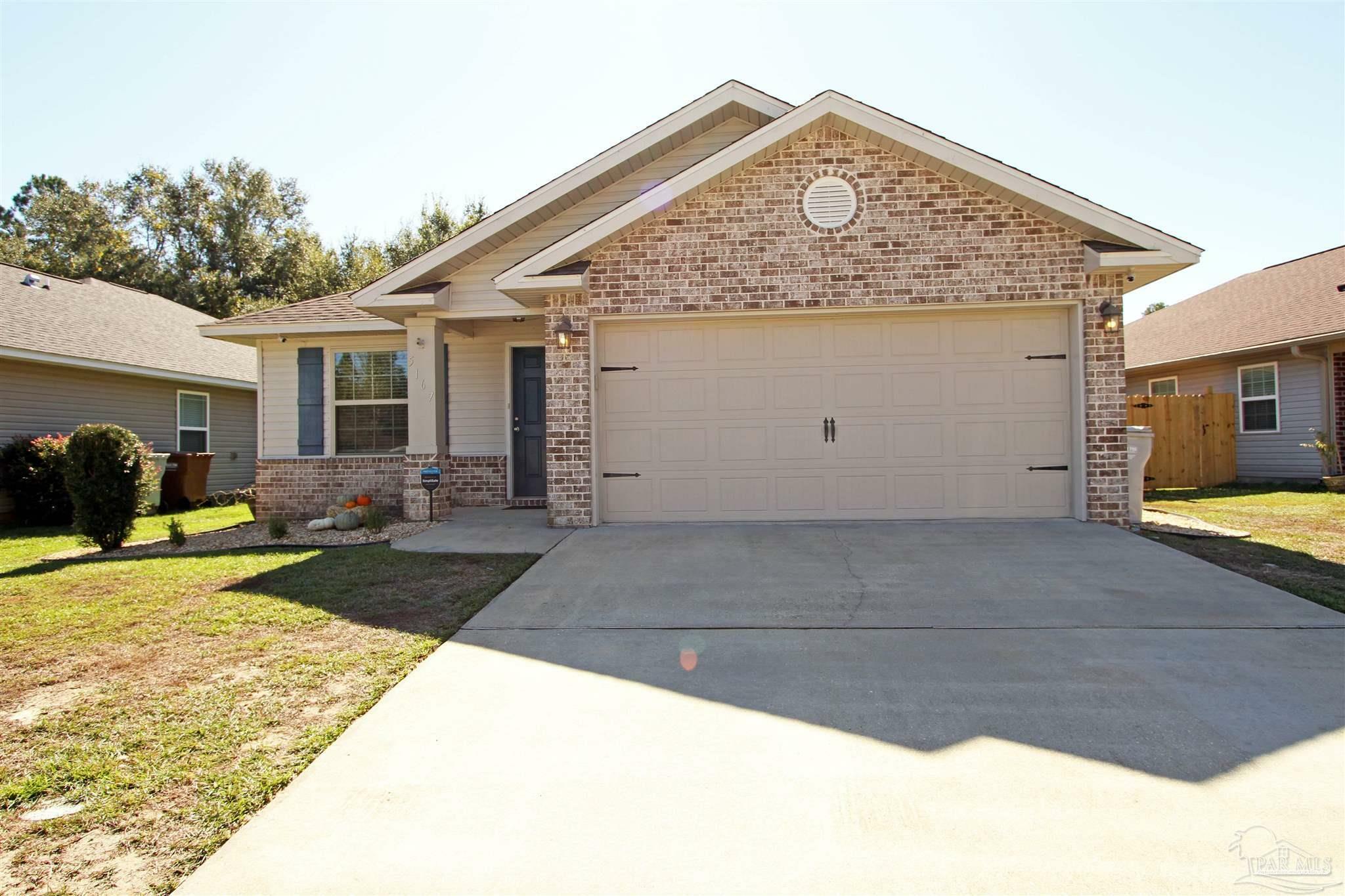 Property Photo:  5167 Teresa Dr  FL 32583 