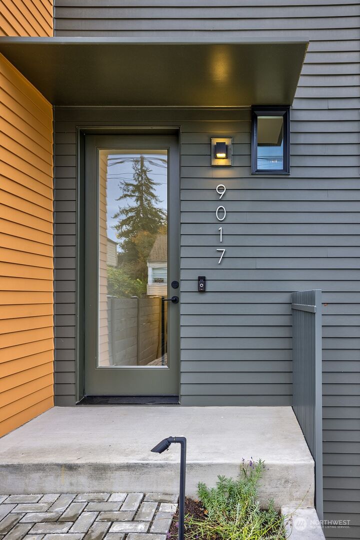 Property Photo:  9017 8th Avenue NE  WA 98115 