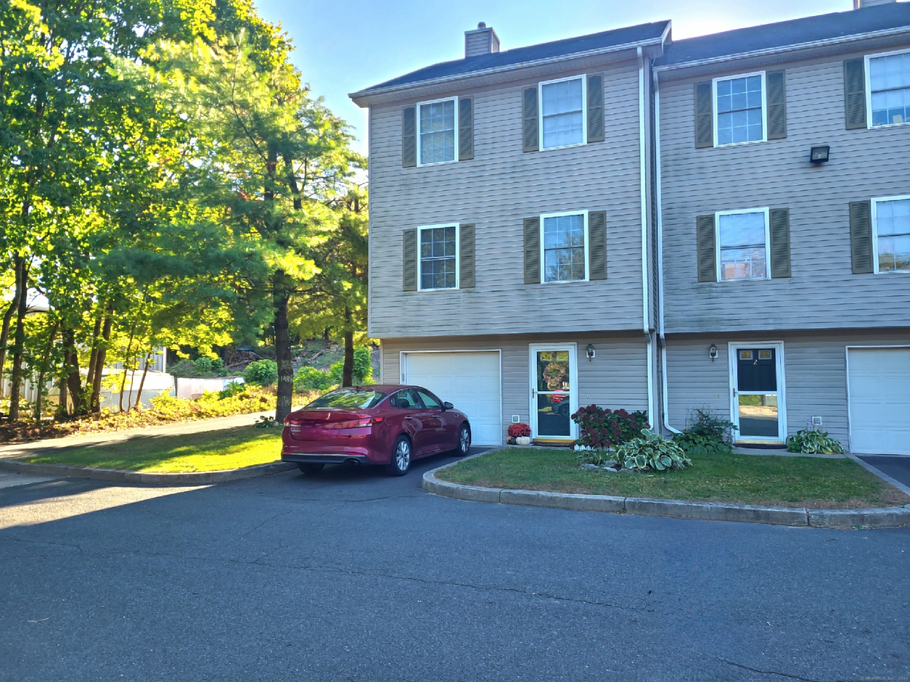 8 Mannions Lane 1  Danbury CT 06810 photo