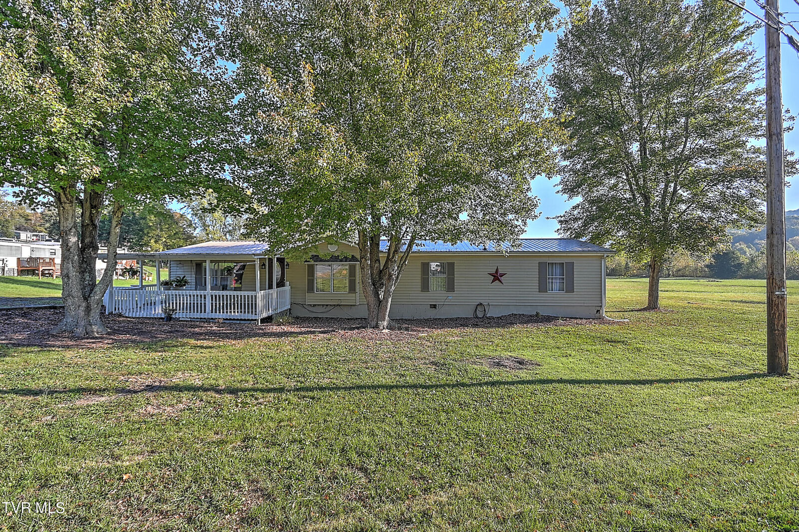 Property Photo:  201 Kelso Court  TN 37660 