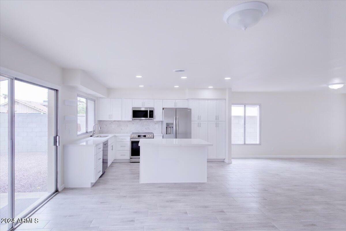 Property Photo: 2732 E Cactus Road AZ 85032