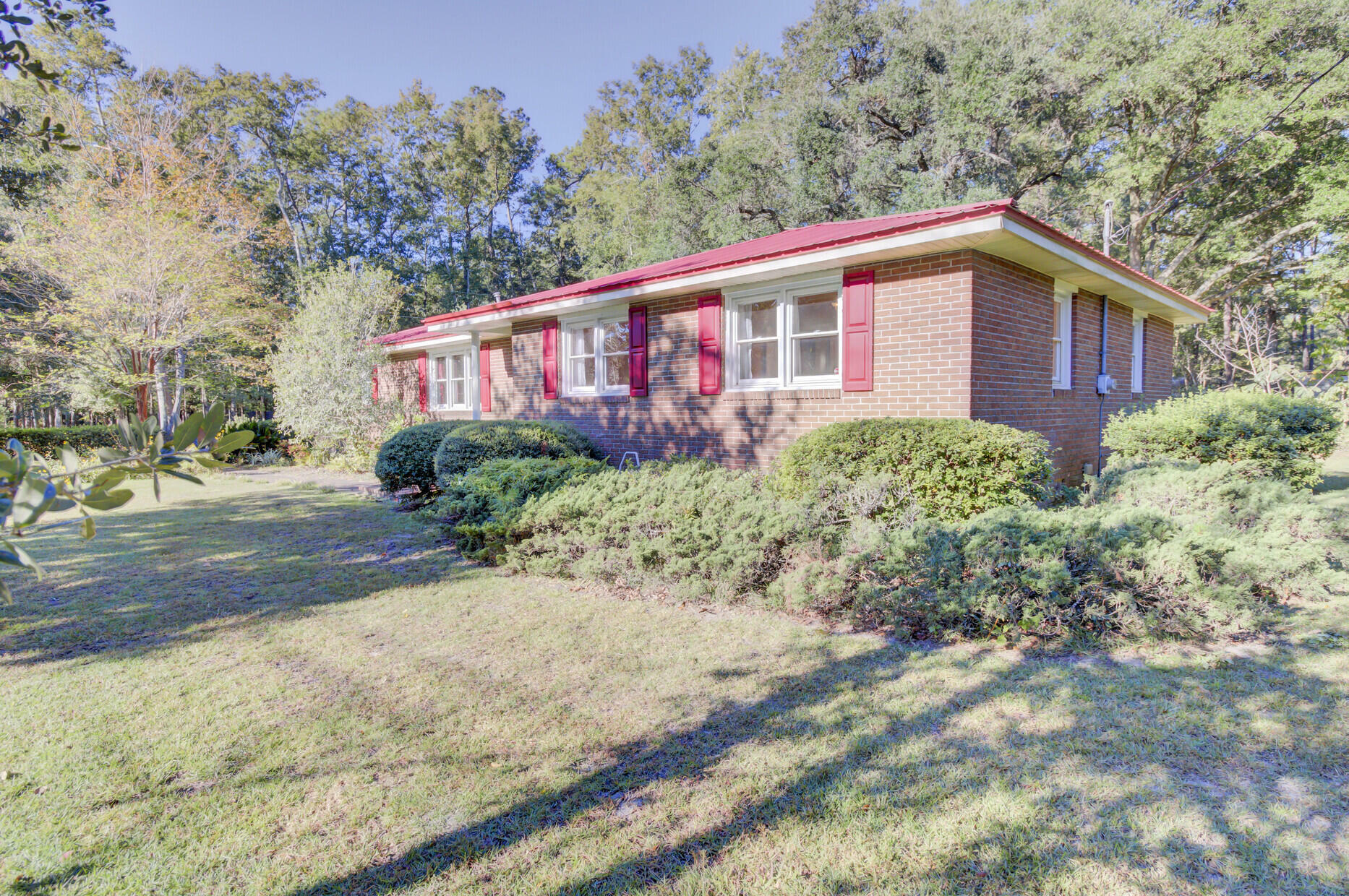 Property Photo:  1560 Bacons Bridge Road  SC 29485 