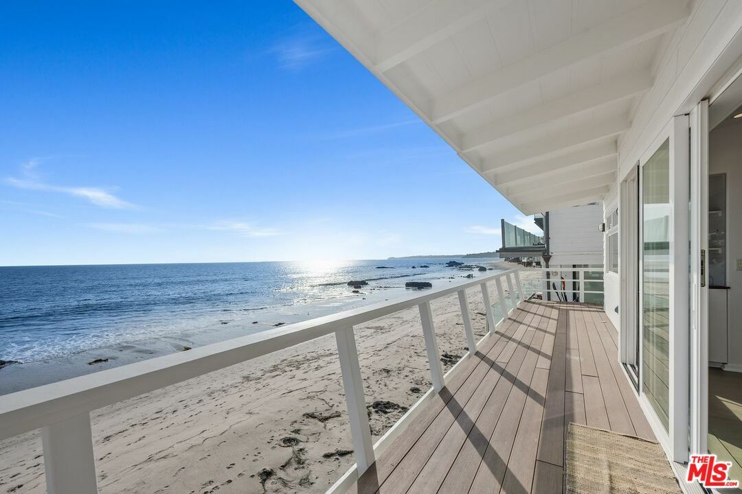 Property Photo:  24742   Malibu Rd  CA 90265 