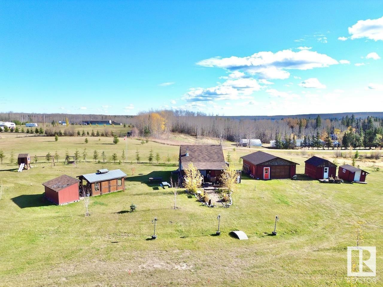 Photo de la propriété:  7 Paradise Valley Skeleton Lake  AB T0A 0M0 