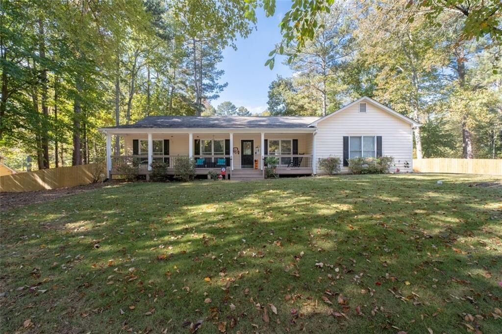Property Photo: 1838 Stone Brook Court GA 30043