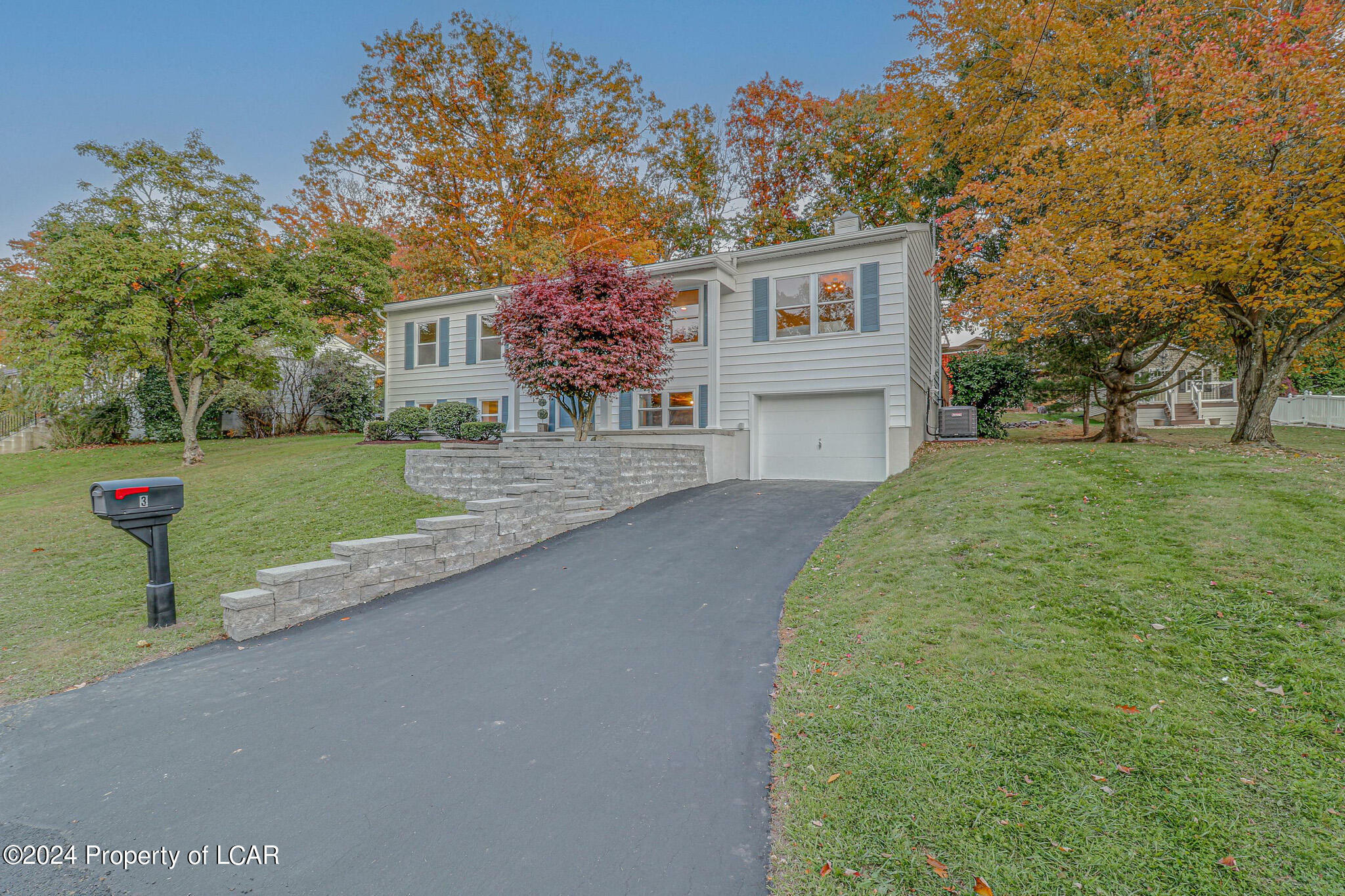 Property Photo:  3 Valley View Drive  PA 18707 